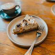 chocolate eclair
